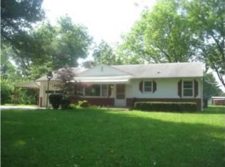 4921 Grandview Rd, Kansas City, MO 64137