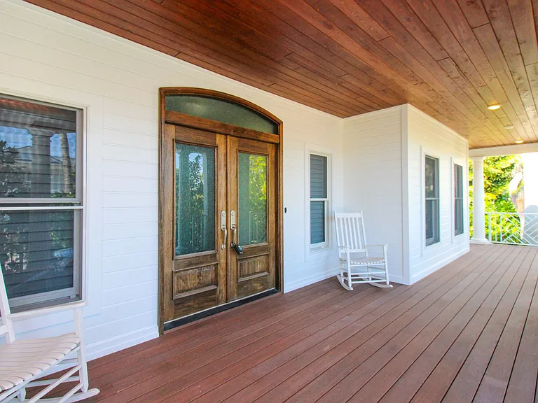 2150 Marina Dr — Photo 7