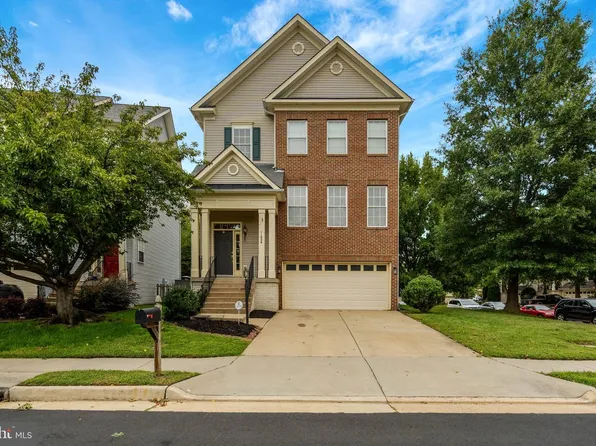 11924 Rayborn Creek Dr, Manassas, VA 20109