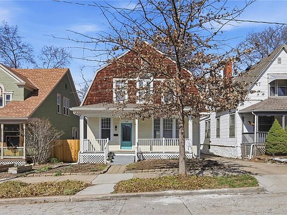 2nd image of 808 E 33rd St