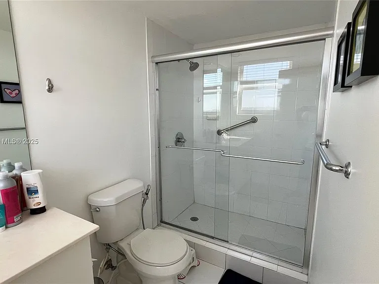 3001 S Ocean Dr — Photo 7