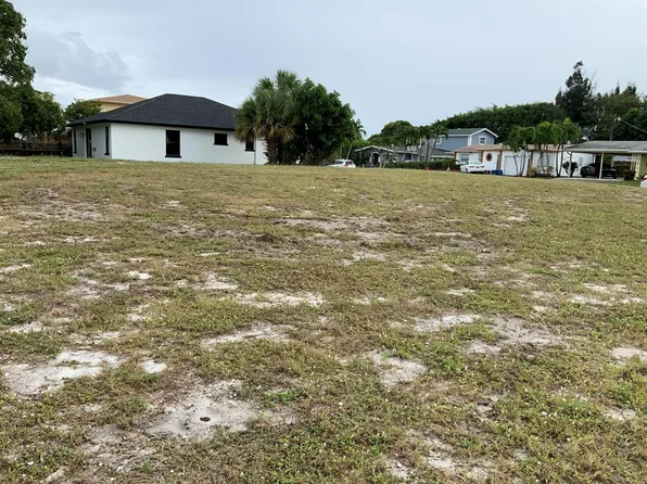 32nd & South Ave S, West Palm Beach, FL 33404
