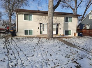 825/827 4th Ave E, Shakopee, MN 55379