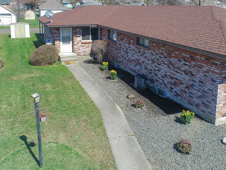2218 W Cleveland Ave — Photo 16