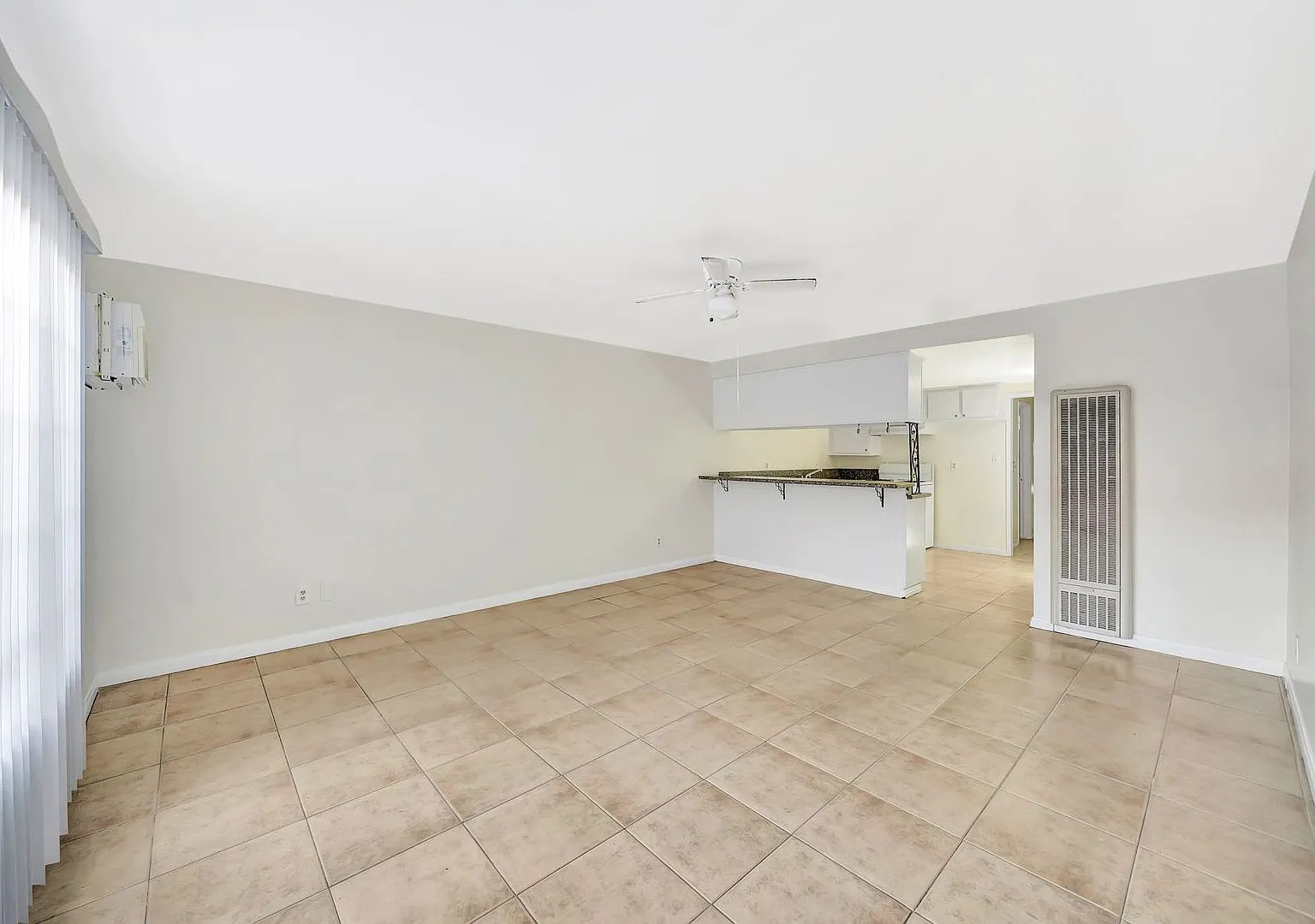 1 bed, 1.0 bath, 650 sqft, $1,595 — Photo 3