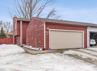 2010 28th Ave S, Fargo, ND 58103