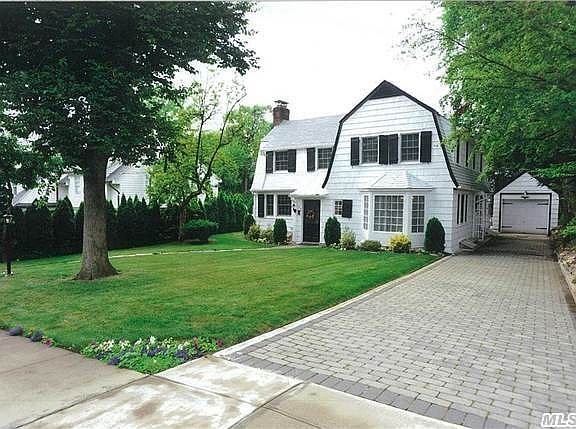 3rd image of 125 Park Ln