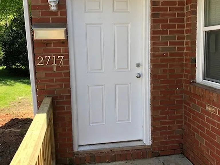 2717 Columbus Cir — Photo 1