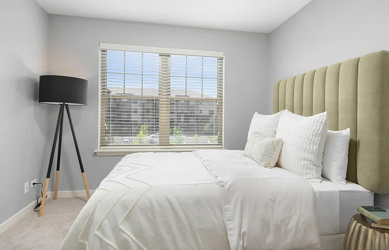 Deer Park Crossing Apartments — Photo 42