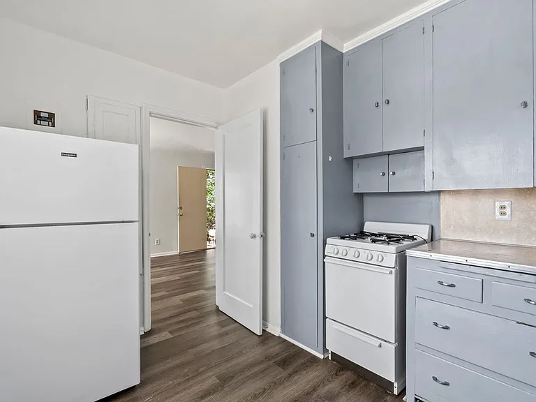 76 W Apricot Ave #2 — Photo 13