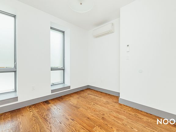 4th image of 1016 Carroll St #1AA