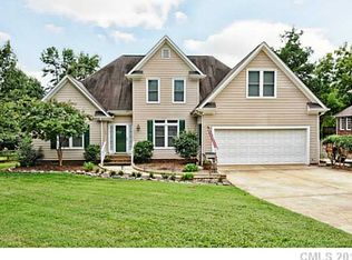 8346 Fairfield Forest Rd, Denver, NC 28037