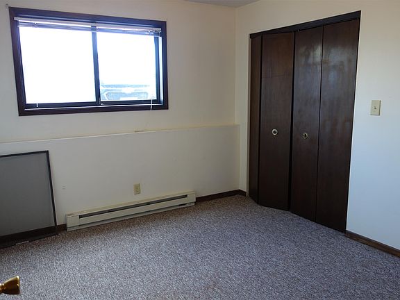 4th image of 520 Bellarmine Dr E APT 2