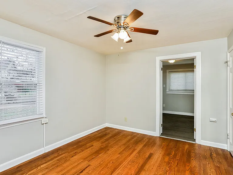 7520 Eunice Ave — Photo 13