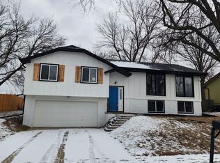 12735 S 38th St, Bellevue, NE 68123