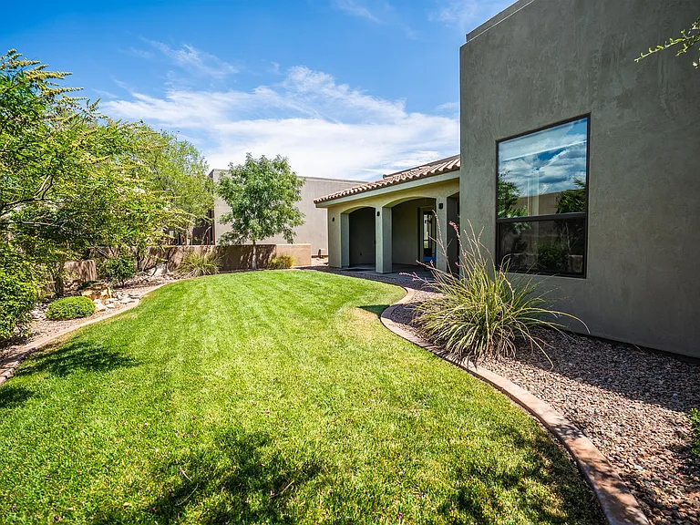 1504 W Shinnecock Dr — Photo 27