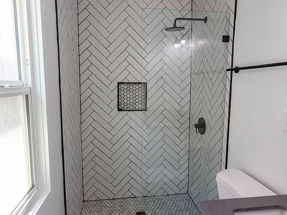 5th image of 435 N Wilson Ave #5