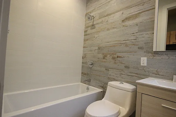 Rented by Nooklyn NYC LLC | media 8