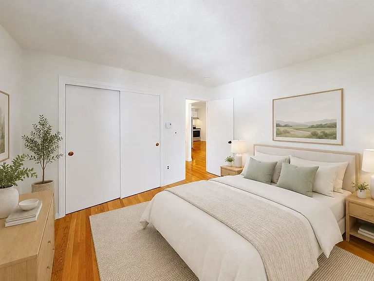 104 Trowbridge St #4 — Photo 14