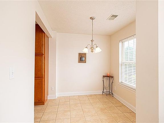 3rd image of 1808 Benson Blvd