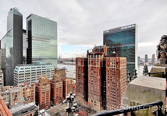3rd image of 320 E 42nd St APT 2303