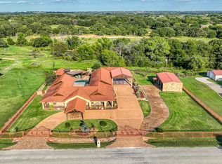 127 Saddle Club Rd, Weatherford, TX 76088