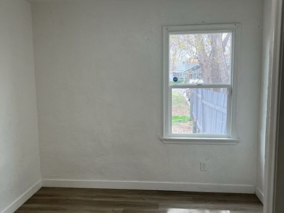 5th image of 163 E Commonwealth Ave #3