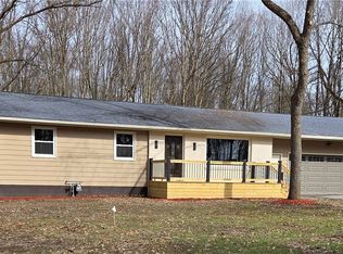 1075 NE River Rd, Lake Milton, OH 44429