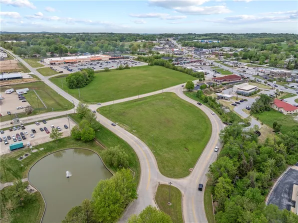 Forward Dr, Harrison, AR 72601