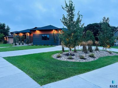 8900 E Palametto Cir, Sioux Falls, SD, 57110