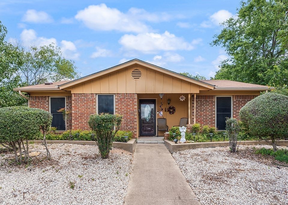 1st image of 6244 Skylark Ln