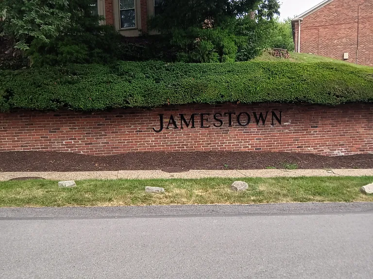 105 Jamestown Dr #105C — Photo 4