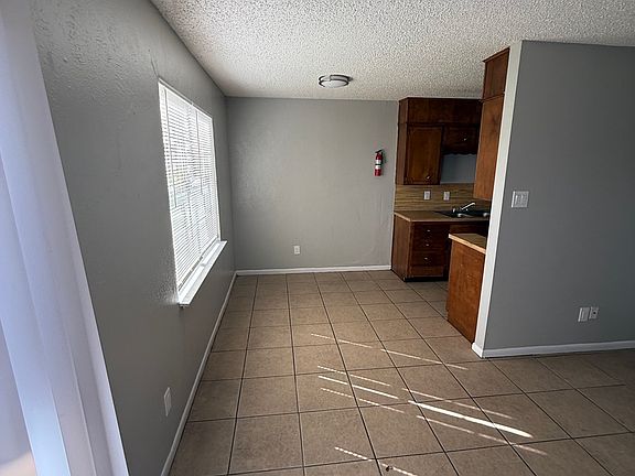 3rd image of 2207 Jennifer Dr