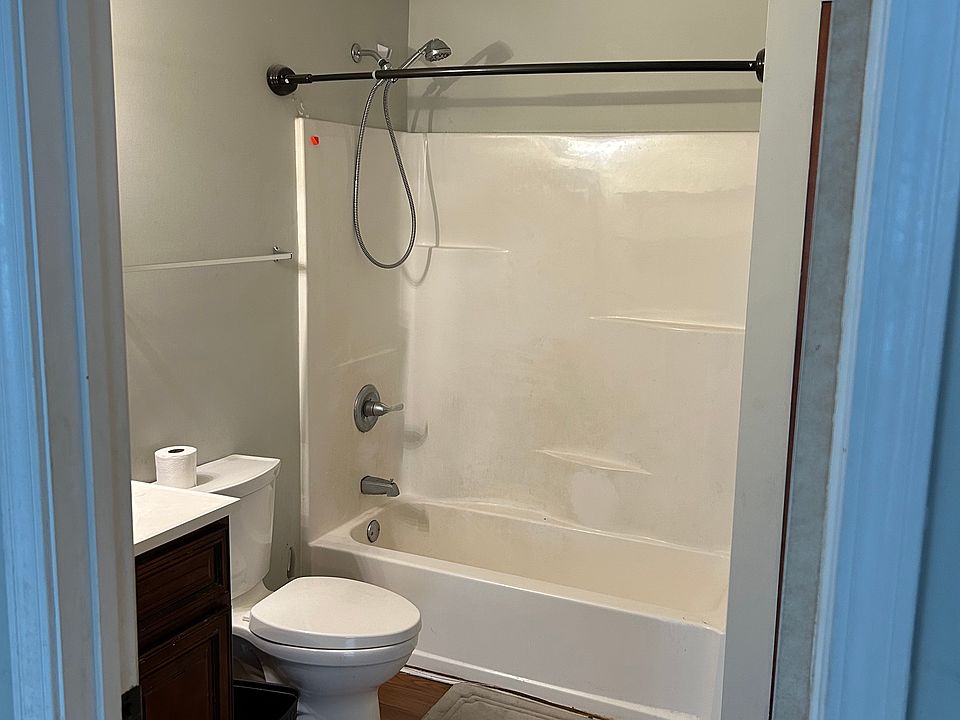 2nd image of 176 Warrior Cir #176