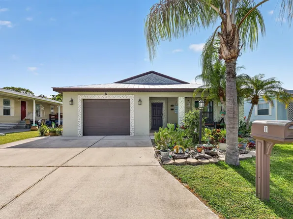 11 SE Flamenco Way, Port St Lucie, FL 34952