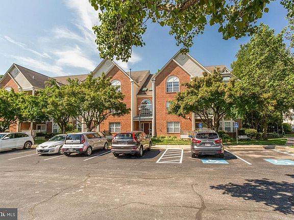 2nd image of 625 Admiral Dr Unit 305
