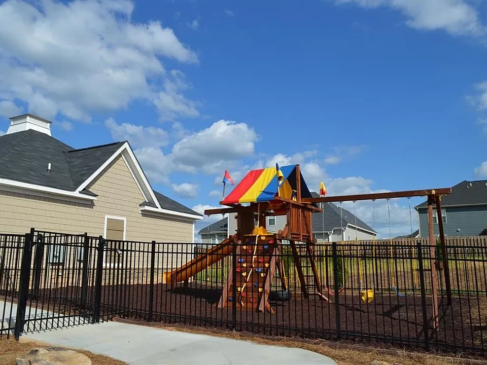 1554 Driftwood Ln