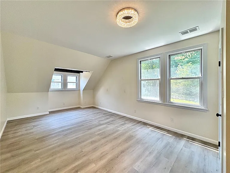 245 Frederick Ave #243 — Photo 14