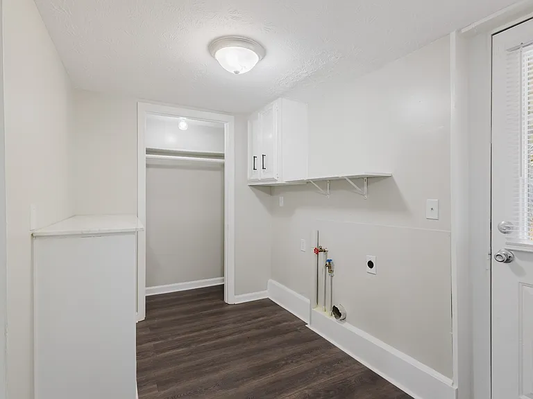 245 Evansdale Ave — Photo 19