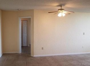 2831 Oakland Forest Dr #104, Fort Lauderdale, FL 33309