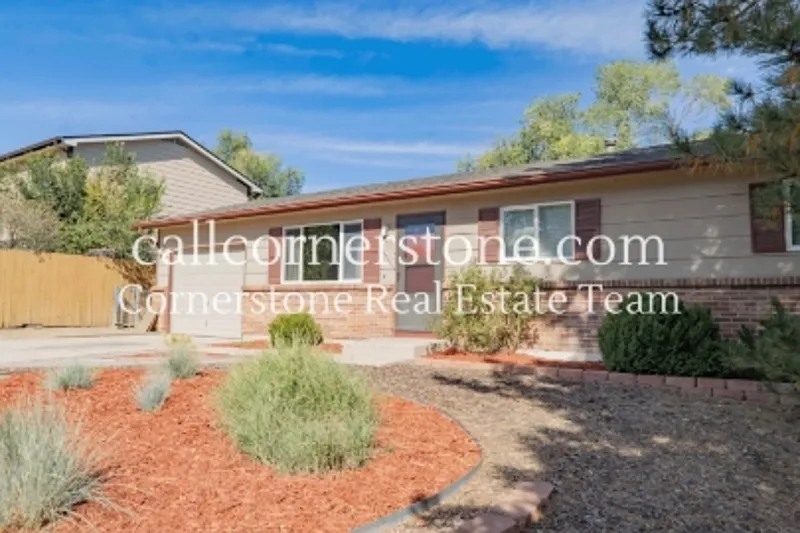 Building Photo - 3330 Calaveras Way