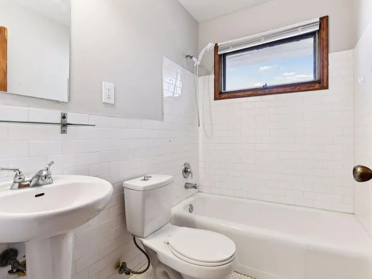 3211 Minnehaha Ave — Photo 9