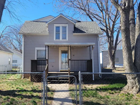 804 E South St #C, Wellington, KS 67152