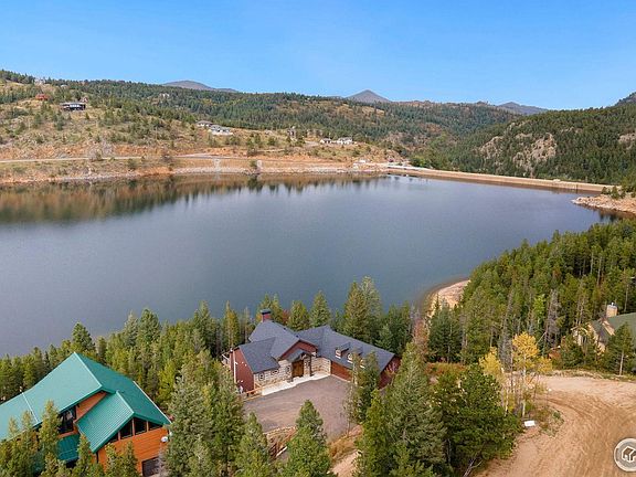 4th image of 277 Alpine Dr