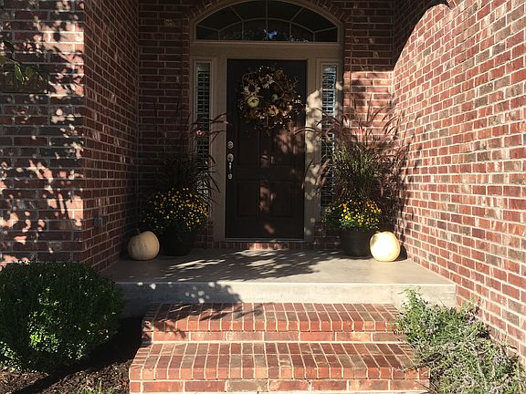 Front entryway