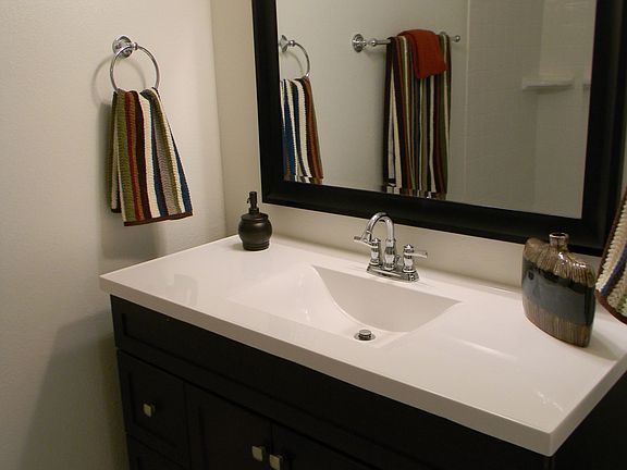 Upper Bathroom