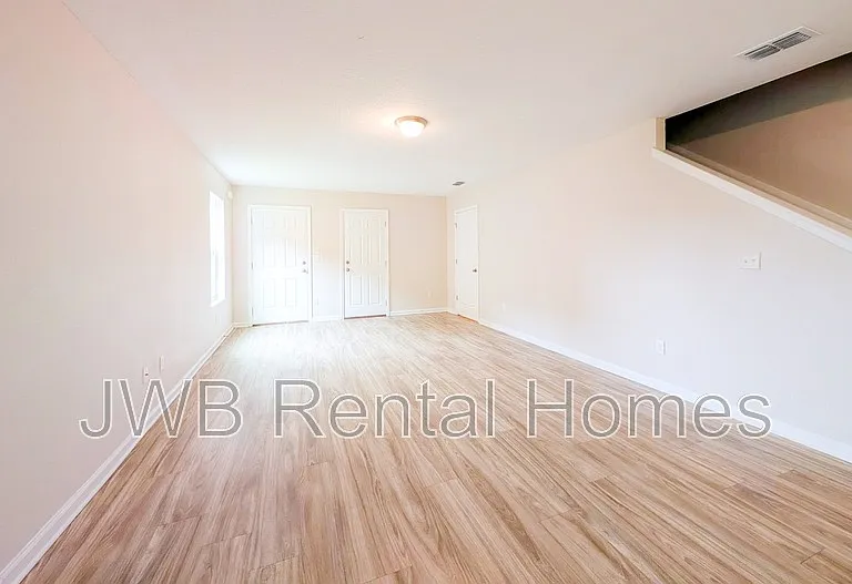 6861 Lake Mist Ln — Photo 5