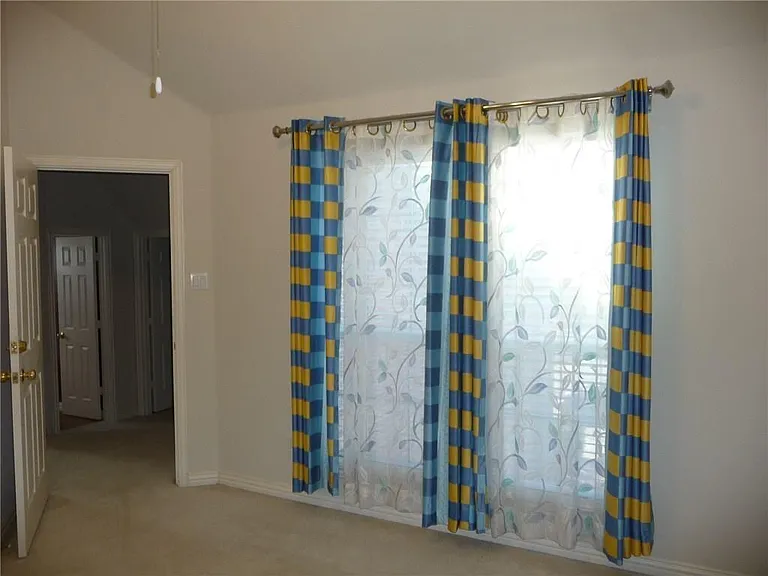 715 Wheaton Ct — Photo 23