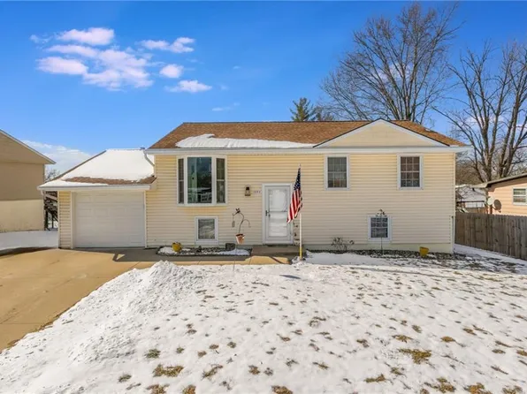 1008 Highland Dr, Liberty, MO 64068