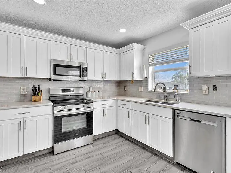7145 Crescent Creek Way #0 — Photo 28
